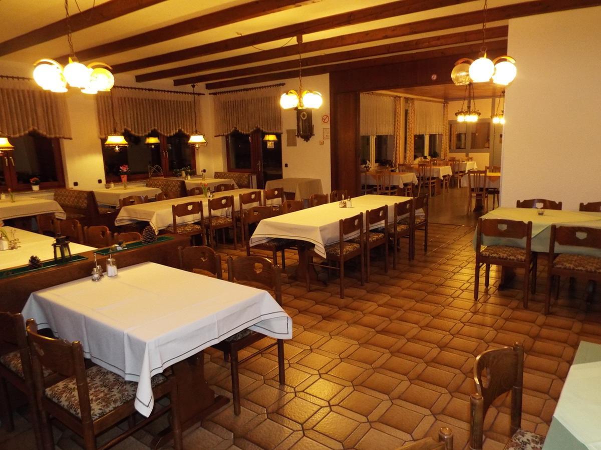 Hotel Garni Zum Reinhardswald Gewissenruh Exteriér fotografie
